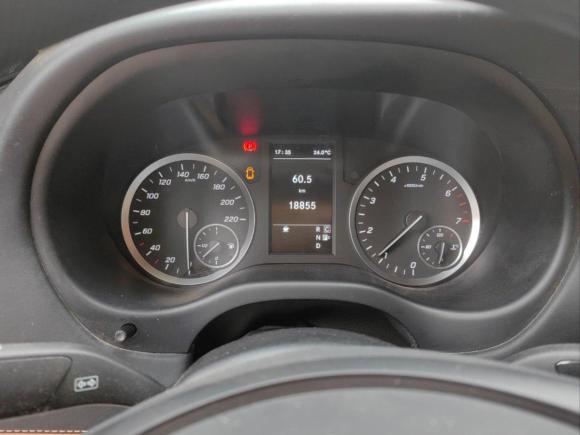 [北京·京F] 二手奔驰威霆2021款 2.0T 商务版 7座