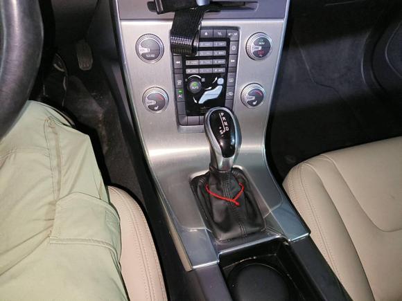 [杭州·皖A] 二手沃尔沃沃尔沃S602014款 S60L 2.0T 智远版