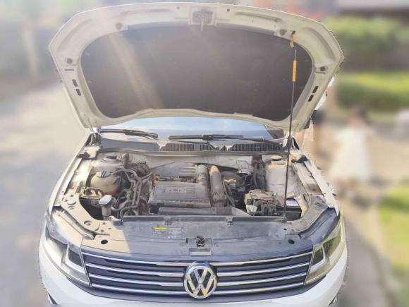 [上海·沪C] 二手大众朗行2017款 180TSI DSG舒适版