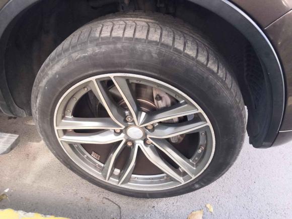 [上海·沪B] 二手大众途锐2011款 3.0TSI 高配型