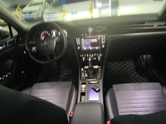 [上海·沪B] 二手大众迈腾2017款 330TSI DSG 尊贵型