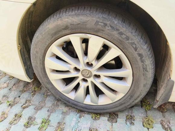 [青岛·鲁B] 二手雪铁龙世嘉2016款 经典 三厢 1.6L 手动品尚型