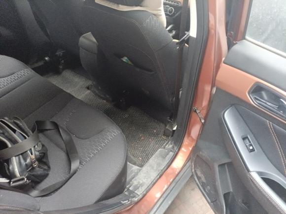 [深圳·粤S] 二手北京汽车绅宝X352016款 1.5L 手动精英版