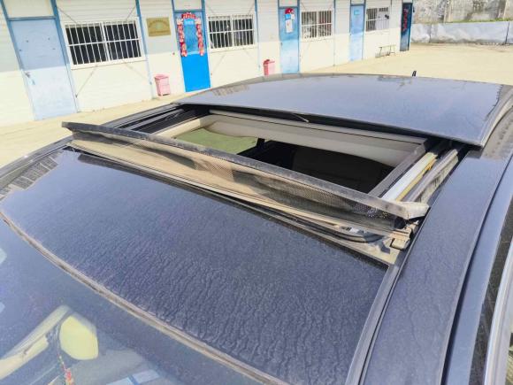 [南京·苏A] 二手奔驰奔驰E级2013款 E 260 L CGI时尚型