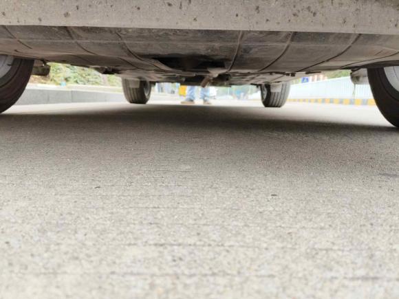 [佛山·粤H] 二手Jeep自由侠2017款 180T 手动动能版