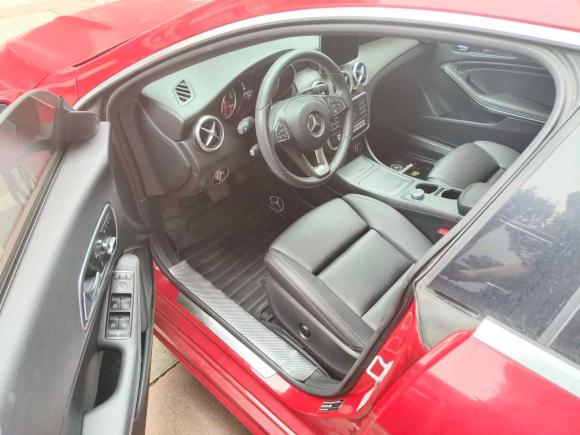 [上海·皖K] 二手奔驰奔驰CLA2017款 改款 CLA 200 时尚型