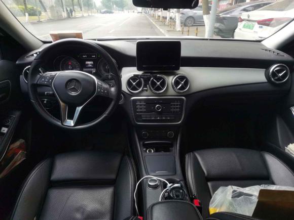 [成都·川A] 二手奔驰奔驰GLA2015款 GLA 200 动感型