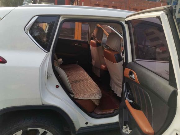 [成都·川A] 二手北京汽车绅宝X352016款 1.5L 手动豪华版