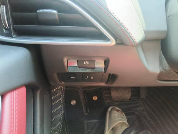 [常州·苏D] 二手捷豹捷豹XEL2020款 2.0T 200PS R-DYNAMIC S进取运动版