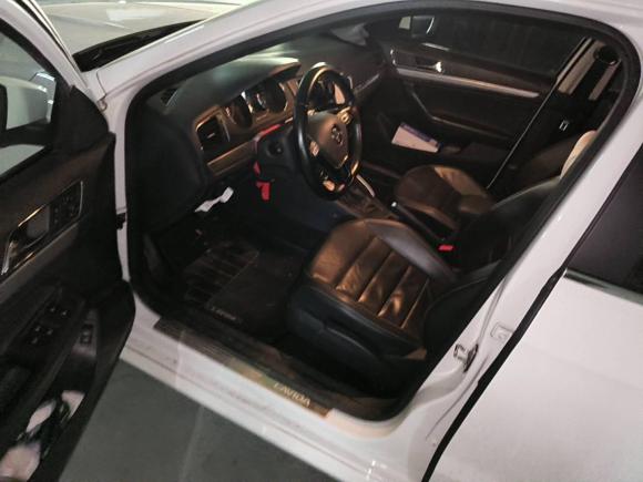 [南昌·粤S] 二手大众朗逸2017款 230TSI DSG舒适版