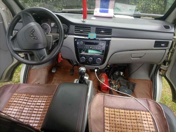 [苏州·苏E] 二手五菱汽车五菱之光2015款 1.2L S 实用型LSI