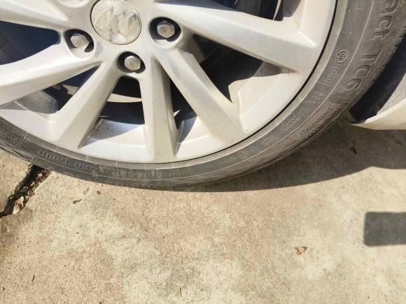 [青岛·鲁U] 二手别克威朗2018款 三厢 15S 自动领先型