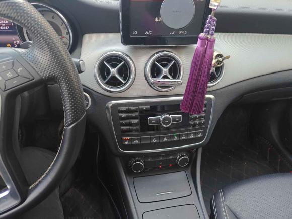 [上海·沪B] 二手奔驰奔驰GLA2015款 GLA 220 4MATIC 时尚型