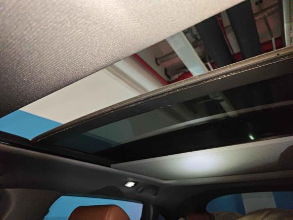 [广州·粤A] 二手本田本田UR-V2017款 370TURBO 两驱尊贵版 国V