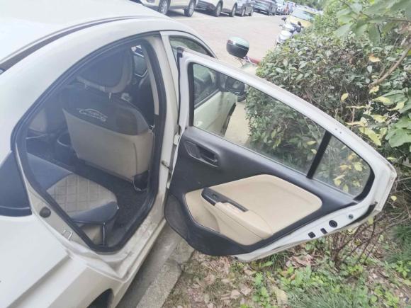 [上海·沪C] 二手本田锋范2015款 1.5L CVT舒适版