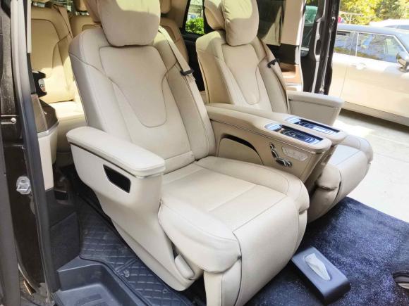 [上海·沪B] 二手奔驰奔驰V级2021款 V 260 尊贵版