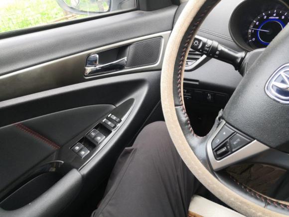 [上海·赣L] 二手长安逸动XT2016款 1.6L 手动俊酷型