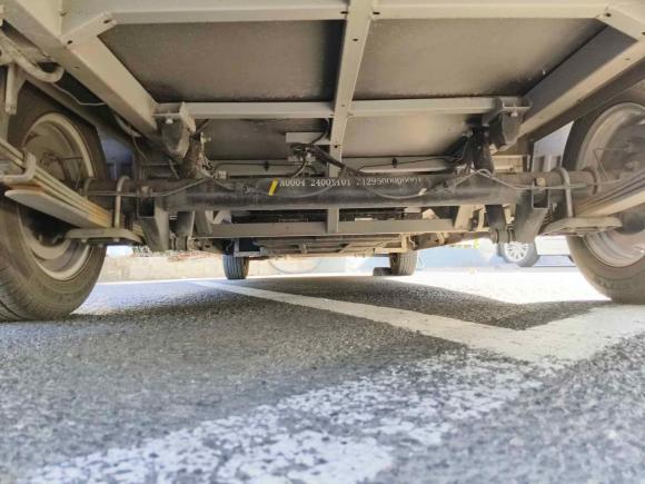 [无锡·苏B] 二手福田智蓝精灵E72023款 纯电动厢式运输车 平顶2座 亿纬锂能46.36kWh