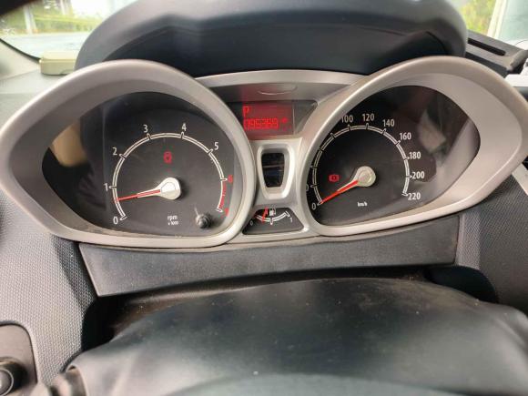 [广州·粤R] 二手福特嘉年华2011款 两厢 1.5L 自动时尚型