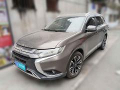 [成都·川A] 三菱欧蓝德2020款 2.0L 两驱畅享版 5座