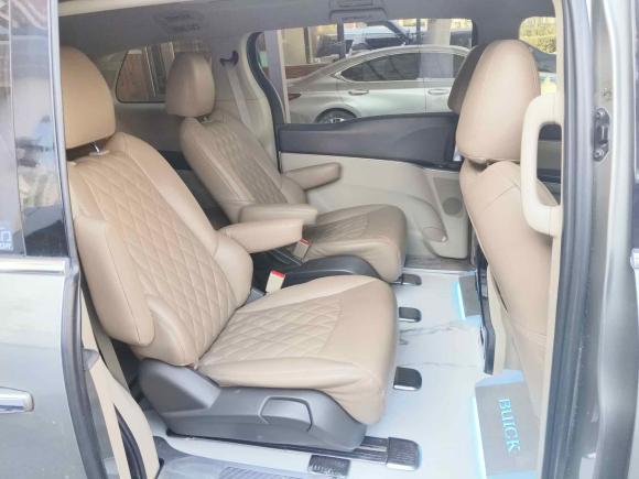 [北京·京A] 二手别克别克GL82011款 3.0L GT豪华商务豪雅版