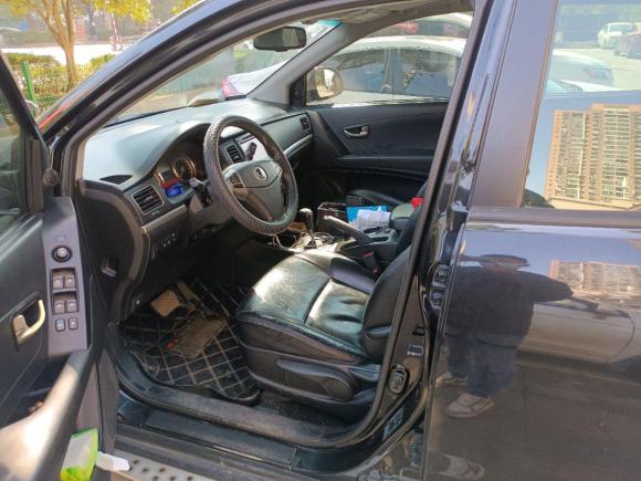 [武汉·鄂A] 二手双龙柯兰多2011款 2.0T 柴油两驱自动豪华导航版