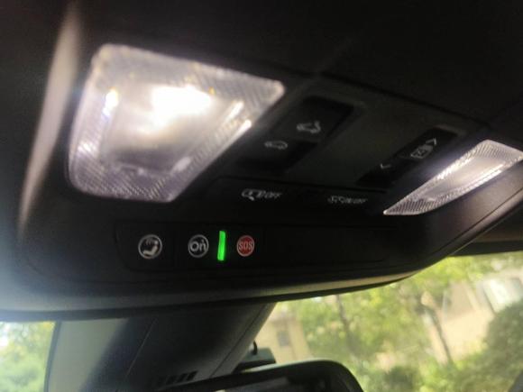 [上海·沪C] 二手凯迪拉克凯迪拉克XT52022款 2.0T 四驱豪华型