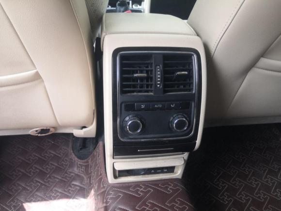 [北京·京M] 二手大众帕萨特2013款 1.8TSI DSG尊荣版