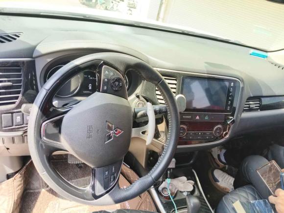 [金华·浙G] 二手三菱欧蓝德2021款 2.4L 四驱致享版 7座