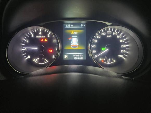 [无锡·苏B] 二手日产奇骏2014款 2.0L CVT舒适版 2WD