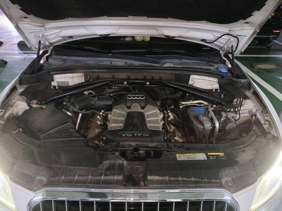 [武汉·鄂A] 二手奥迪奥迪Q52013款 45 TFSI quattro 运动型