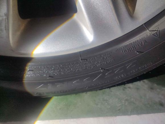 [上海·湘C] 二手荣威荣威9502012款 2.0L 典雅版