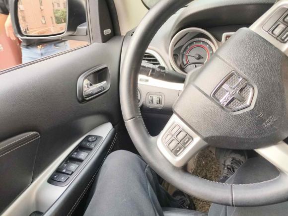 [上海·沪A] 二手道奇酷威2013款 2.4L 两驱尊尚版