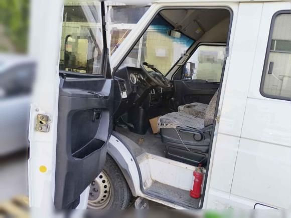 [合肥·皖A] 二手依维柯依维柯得意2017款 2.5T A35客车5-7座47Z5