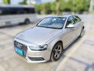 奥迪奥迪A4L2015款 30 TFSI 自动舒适型