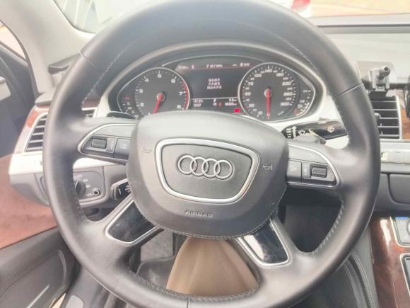 [青岛·鲁B] 二手奥迪奥迪A82016款 A8L 45 TFSI quattro豪华型