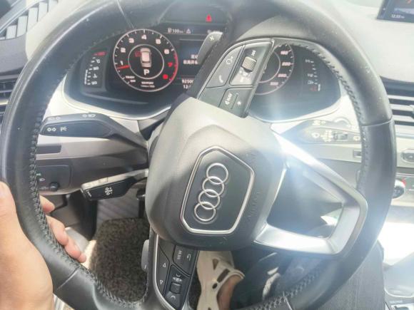 [深圳·粤S] 二手奥迪奥迪Q72016款 45 TFSI 技术型