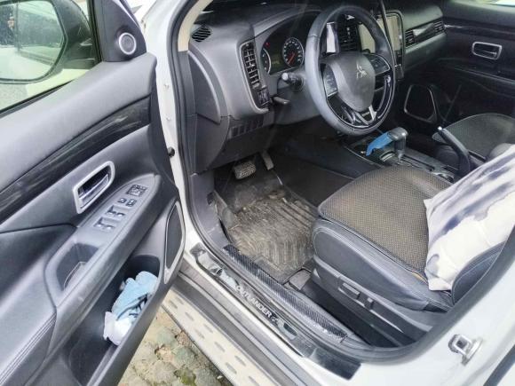 [嘉兴·浙F] 二手三菱欧蓝德2018款 2.0L 两驱荣耀版 5座