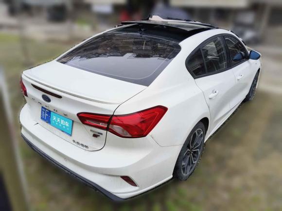 [南通·苏F] 二手福特福克斯2021款 三厢 EcoBoost 180 自动ST Line