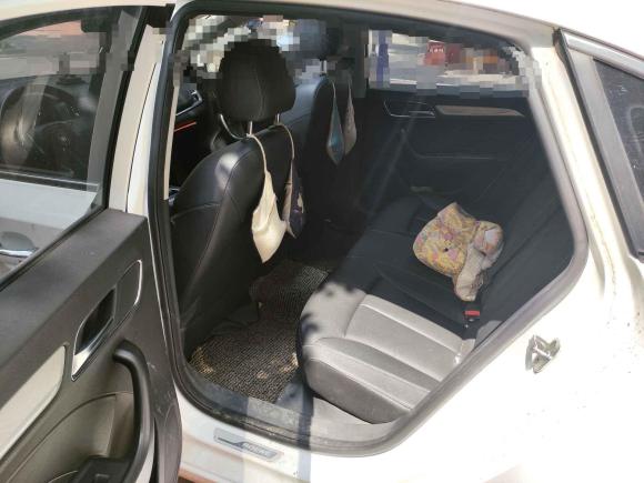 [合肥·皖A] 二手荣威荣威i6新能源2017款 45T 混动互联智享版