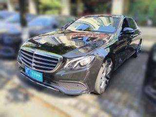 奔驰奔驰E级2019款 改款 E 300 L 时尚型