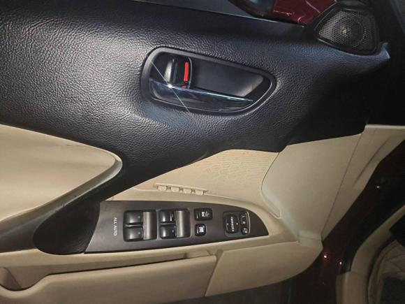 [深圳·粤B] 二手雷克萨斯雷克萨斯IS2006款 300 炫动版