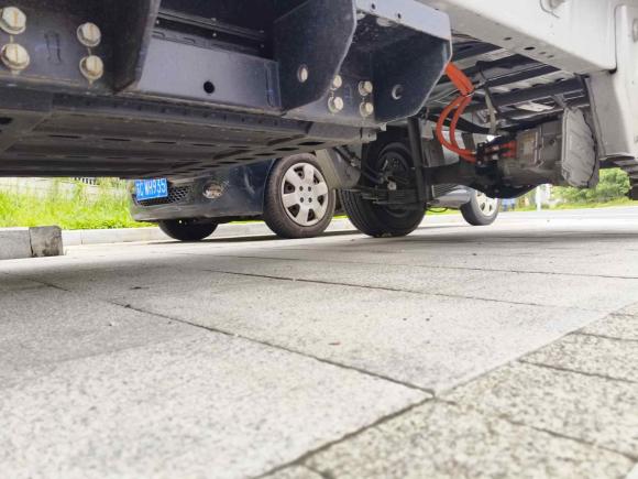 [无锡·苏B] 二手瑞驰新能源瑞驰新能源EC712023款 EC71L 纯电动载货车