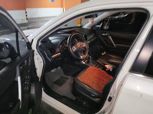 [青岛·鲁B] 二手斯巴鲁森林人2013款 2.5i 自动尊贵版