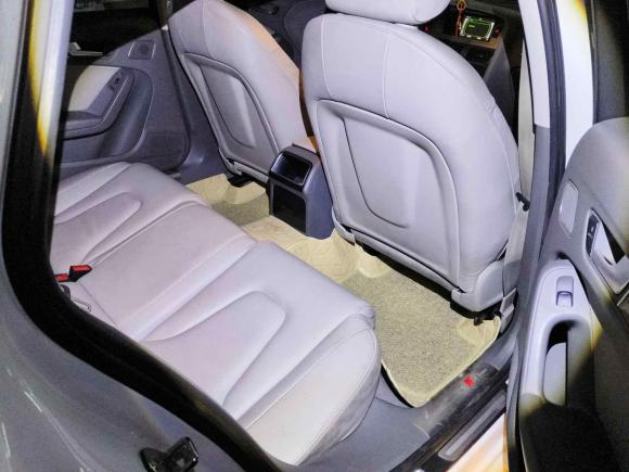[上海·苏L] 二手奥迪奥迪A4L2012款 2.0 TFSI 自动舒适型