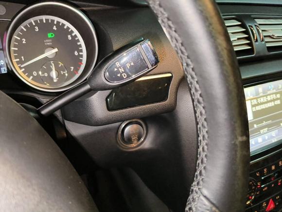 [广州·粤A] 二手奔驰奔驰R级2017款 R 400 4MATIC 臻藏版