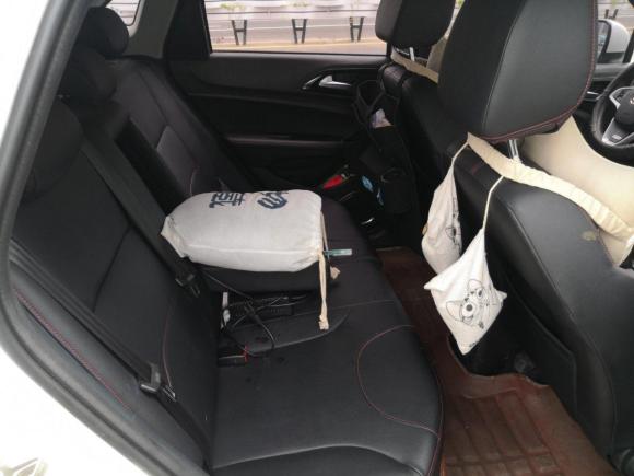 [南京·苏A] 二手中华中华V32016款 1.5T 自动旗舰型