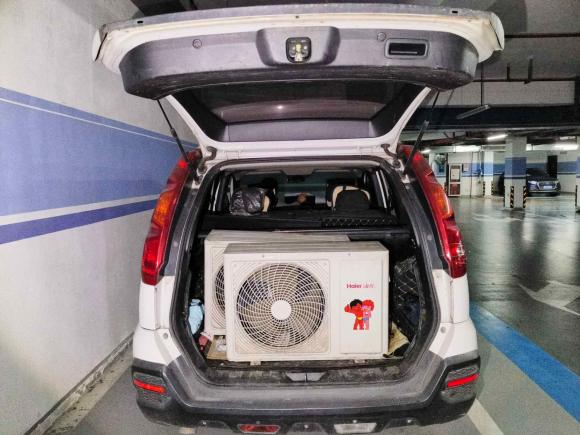 [杭州·浙A] 二手东风风度东风风度MX62015款 2.0L CVT两驱卓越版