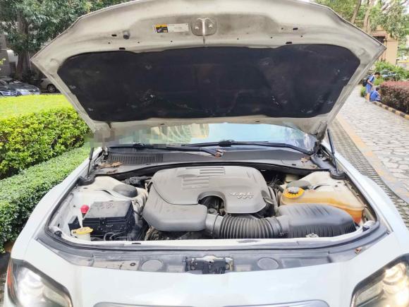 [深圳·粤B] 二手克莱斯勒克莱斯勒300C2013款 3.6L S锋尚版