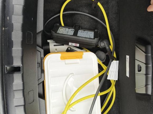 [台州·浙J] 二手宝马宝马i32022款 eDrive 35 L